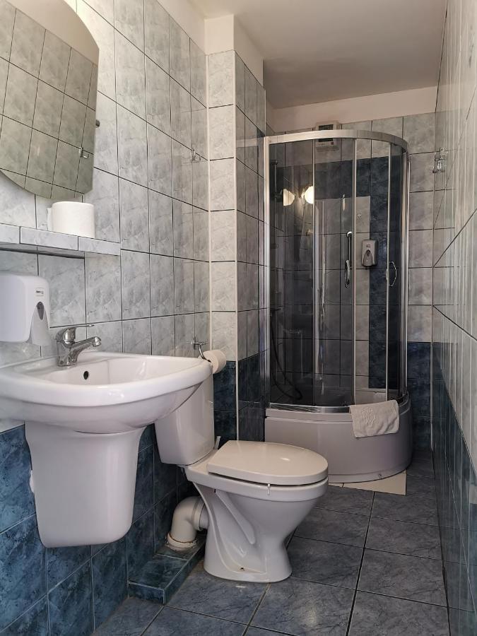 Hotel Atlantis Poznan Luaran gambar